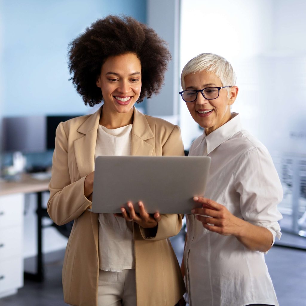 HR professionals collaborating